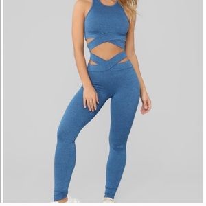Fashion nova workout outfit